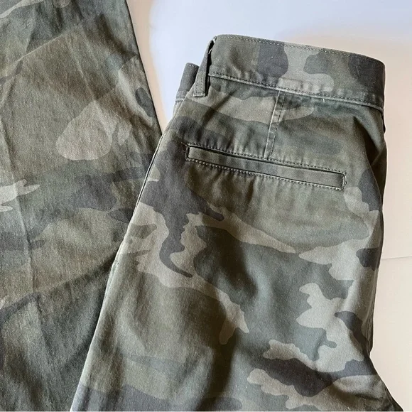 Old Navy Camo Khaki Pant - Picture 4 of 5